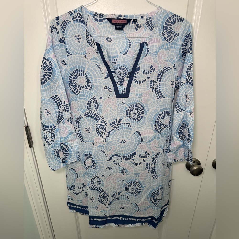 Women’s Vineyard Vines Light Weight blue beach Cover Up Size M